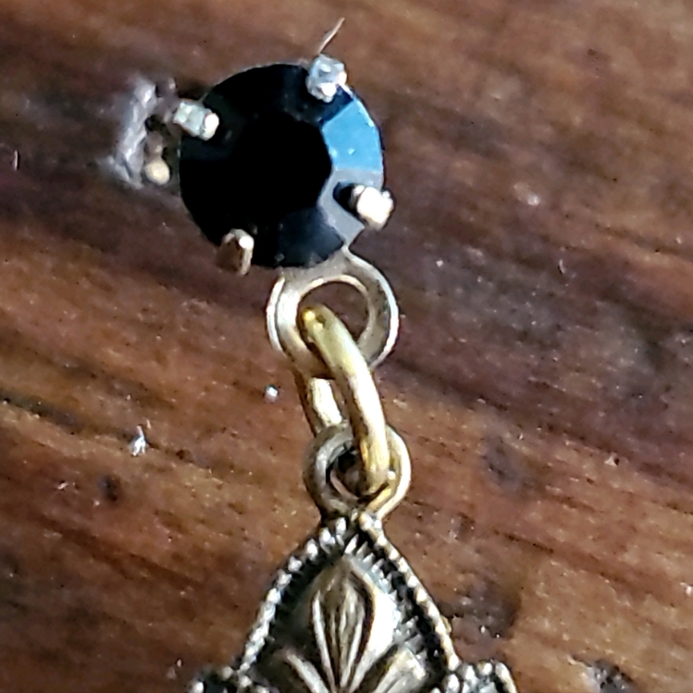 Scotty Dog/Terrier Earrings - Picture 7 of 8